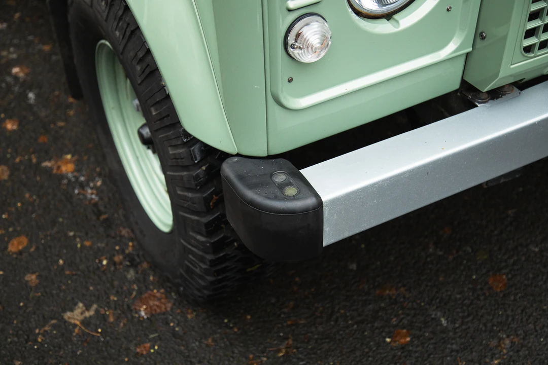 2015 Land Rover Defender 90 - Image 21 of 31