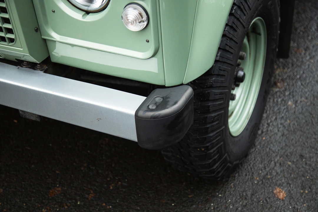 2015 Land Rover Defender 90 - Image 30 of 31