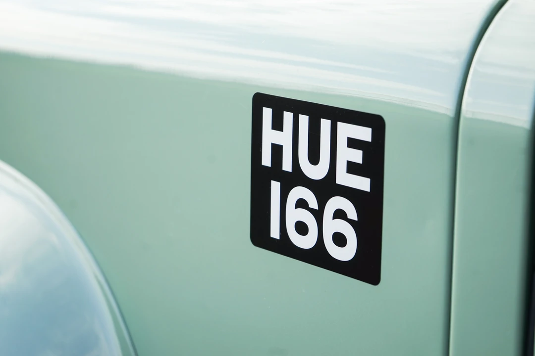 2015 Land Rover Defender 90 - Image 24 of 31