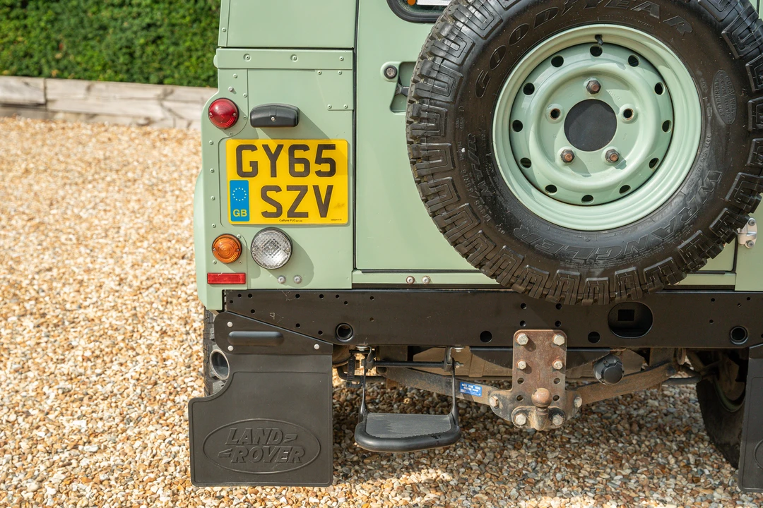2015 Land Rover Defender 90 - Image 22 of 31