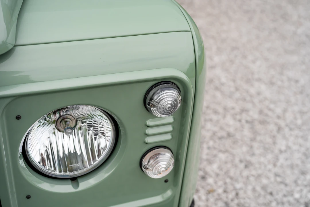 2015 Land Rover Defender 90 - Image 28 of 31