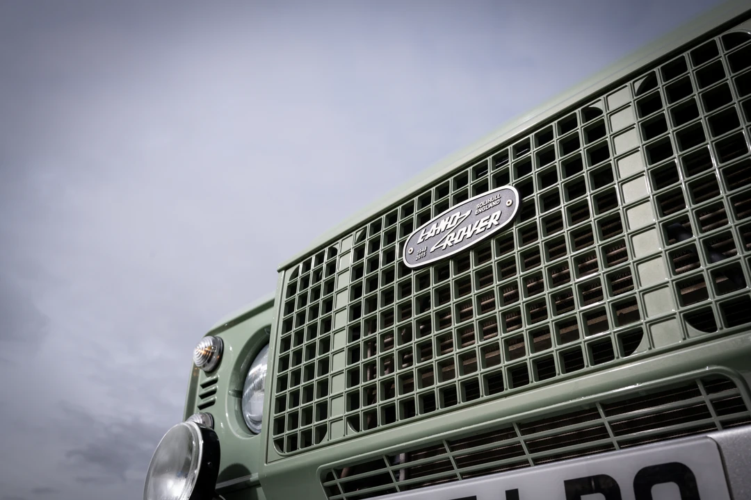 2015 Land Rover Defender 90 - Image 16 of 31