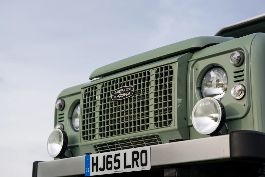 2015 Land Rover Defender 90 - Image 18 of 31
