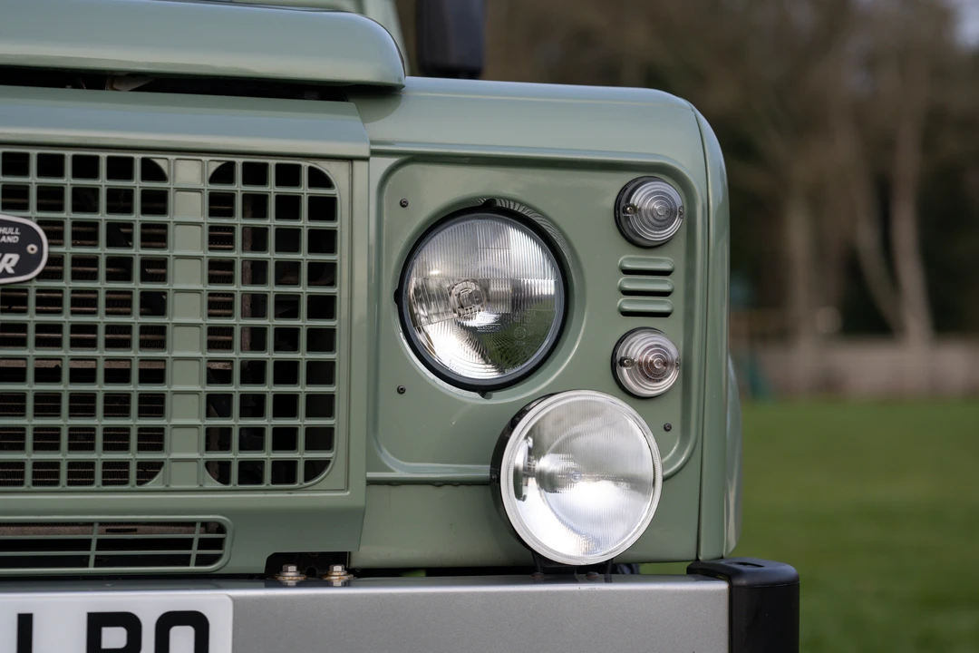 2015 Land Rover Defender 90 - Image 20 of 31