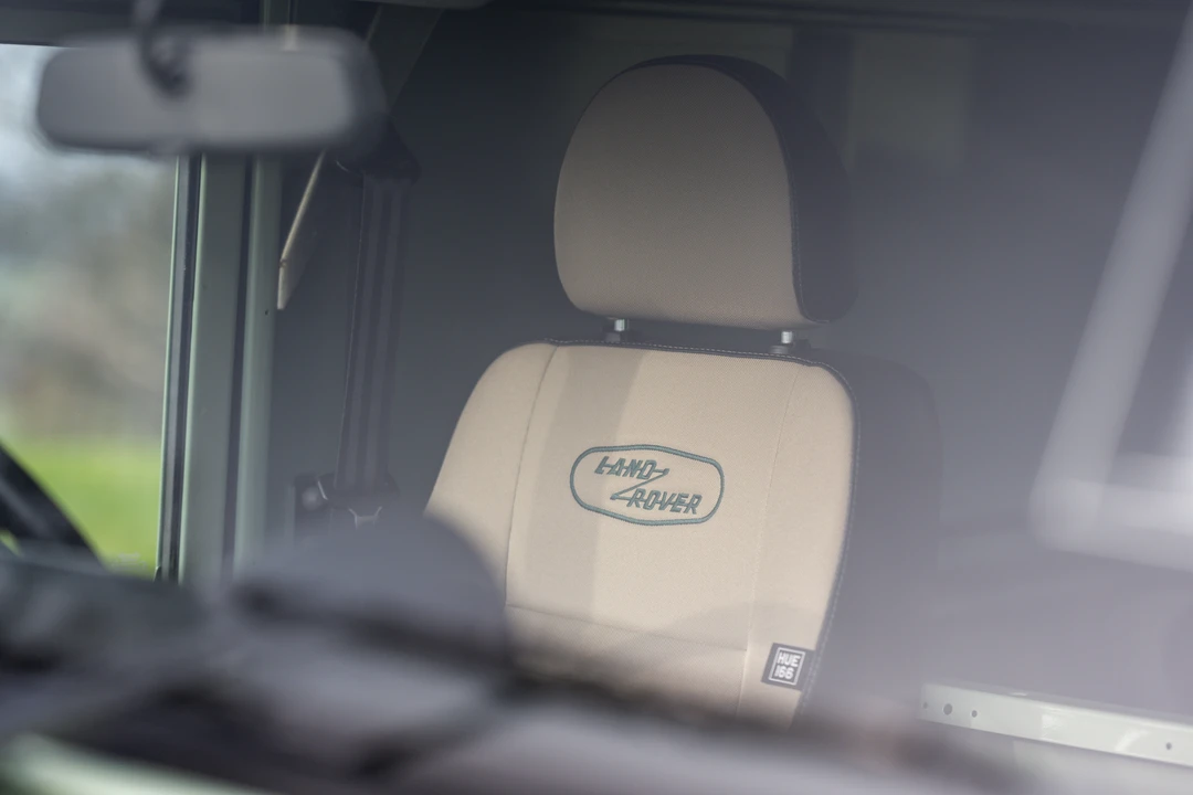 2015 Land Rover Defender 90 - Image 23 of 31