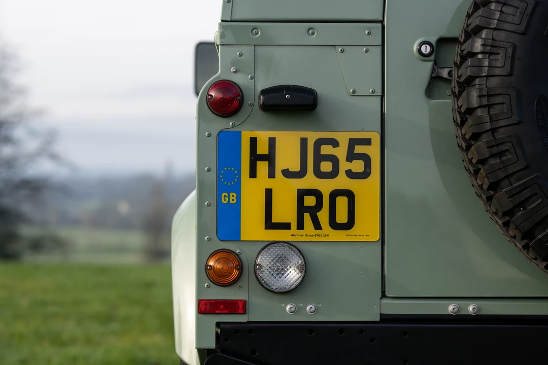 2015 Land Rover Defender 90 - Image 27 of 31