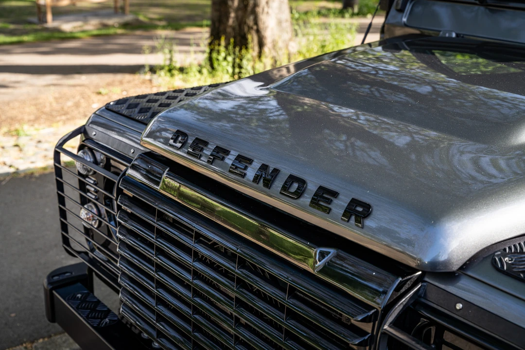 2015 Land Rover Defender 90 - Image 19 of 31