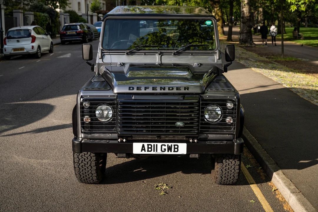 2015 Land Rover Defender 90 - Image 3 of 31
