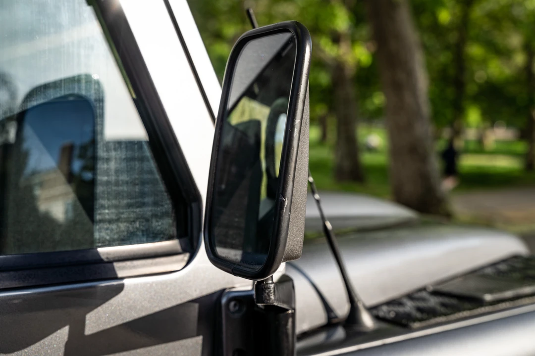 2015 Land Rover Defender 90 - Image 28 of 31