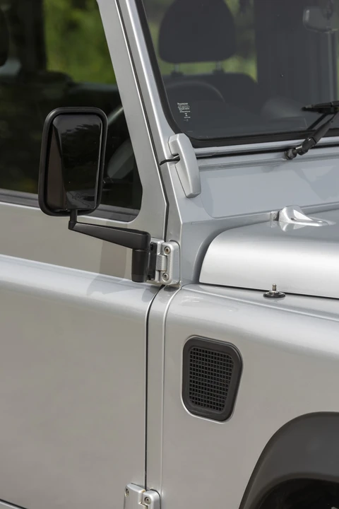 2015 Land Rover Defender 90 - Image 31 of 31