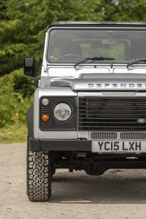 2015 Land Rover Defender 90 - Image 23 of 31