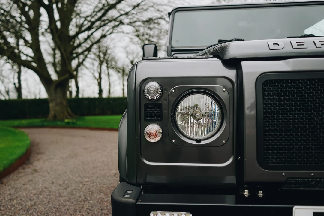 2015 Land Rover Defender 90 - Image 28 of 31