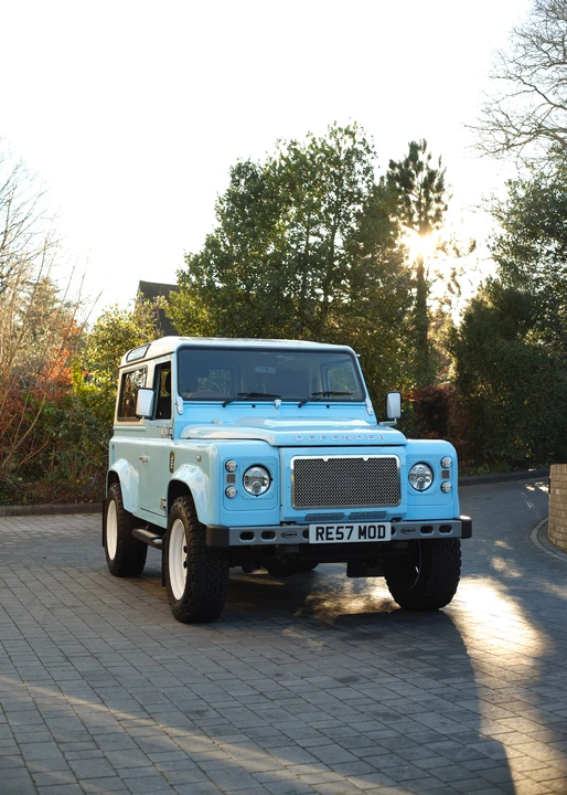 2015 Land Rover Defender 90 - Image 12 of 31