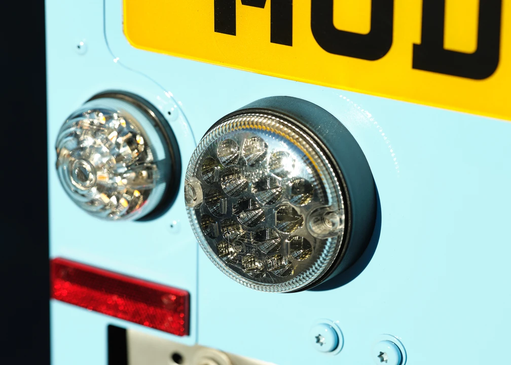 2015 Land Rover Defender 90 - Image 23 of 31