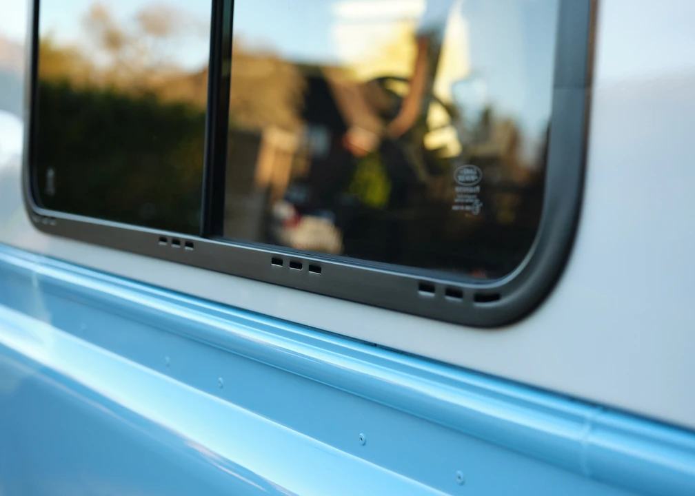 2015 Land Rover Defender 90 - Image 29 of 31