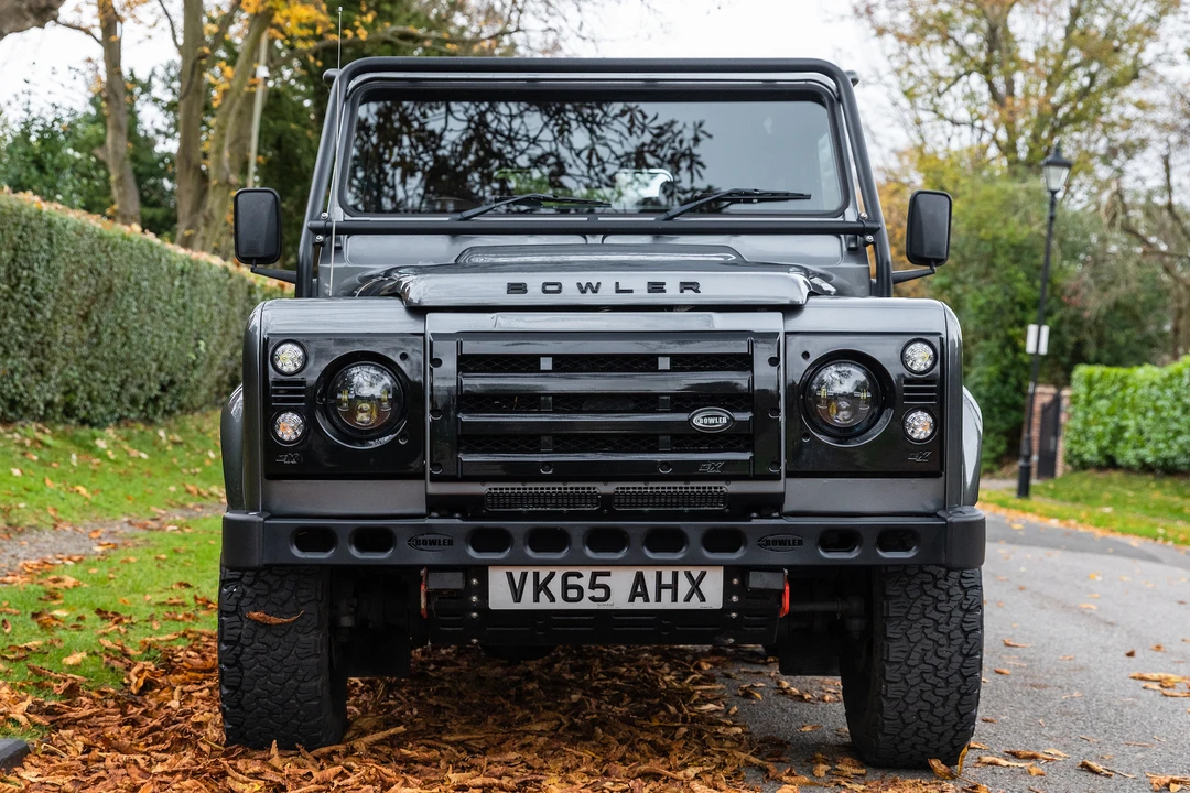 2015 Land Rover Defender 90 - Image 11 of 31