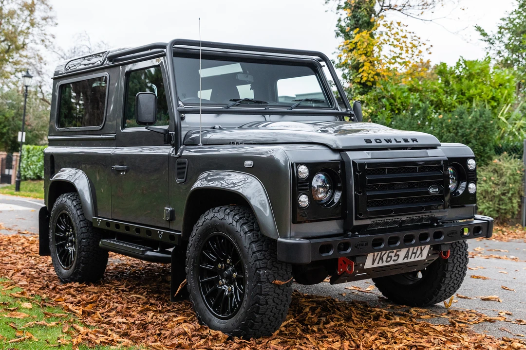 2015 Land Rover Defender 90 - Image 4 of 31