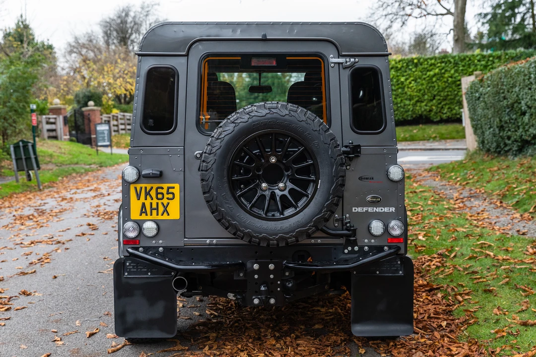 2015 Land Rover Defender 90 - Image 15 of 31