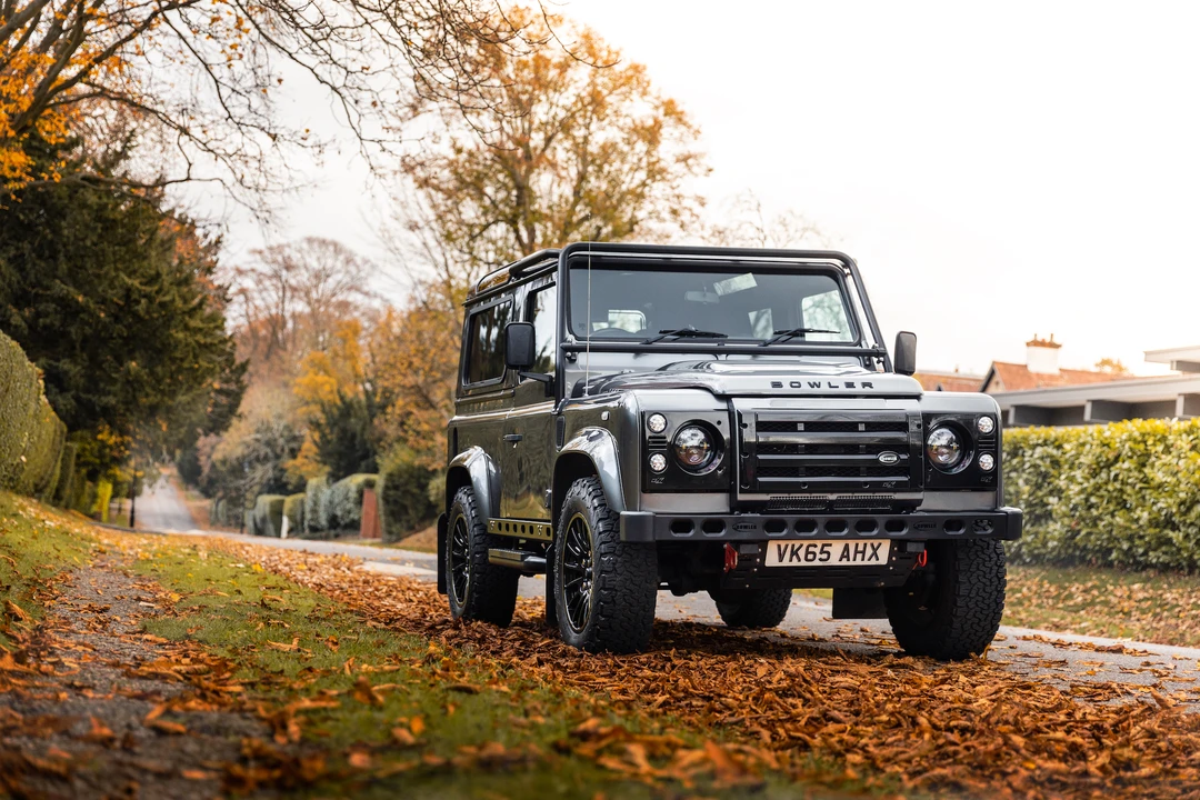 2015 Land Rover Defender 90 - Image 19 of 31