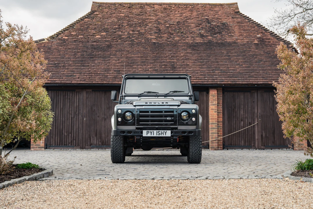 2015 Land Rover Defender 90 - Image 25 of 31