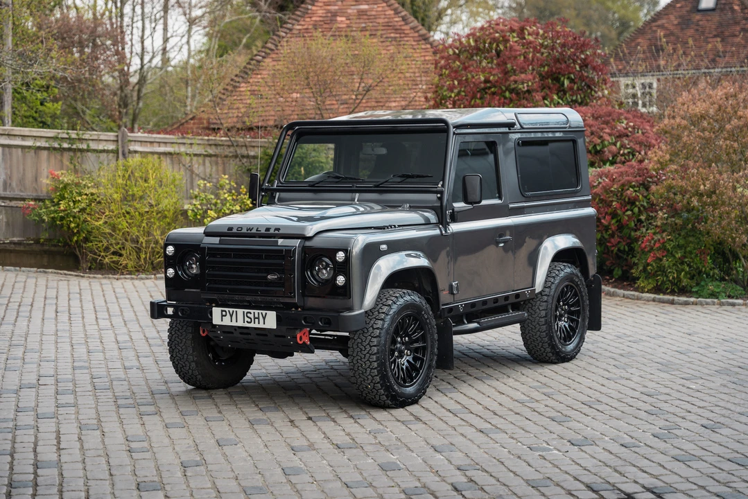 2015 Land Rover Defender 90 - Image 18 of 31