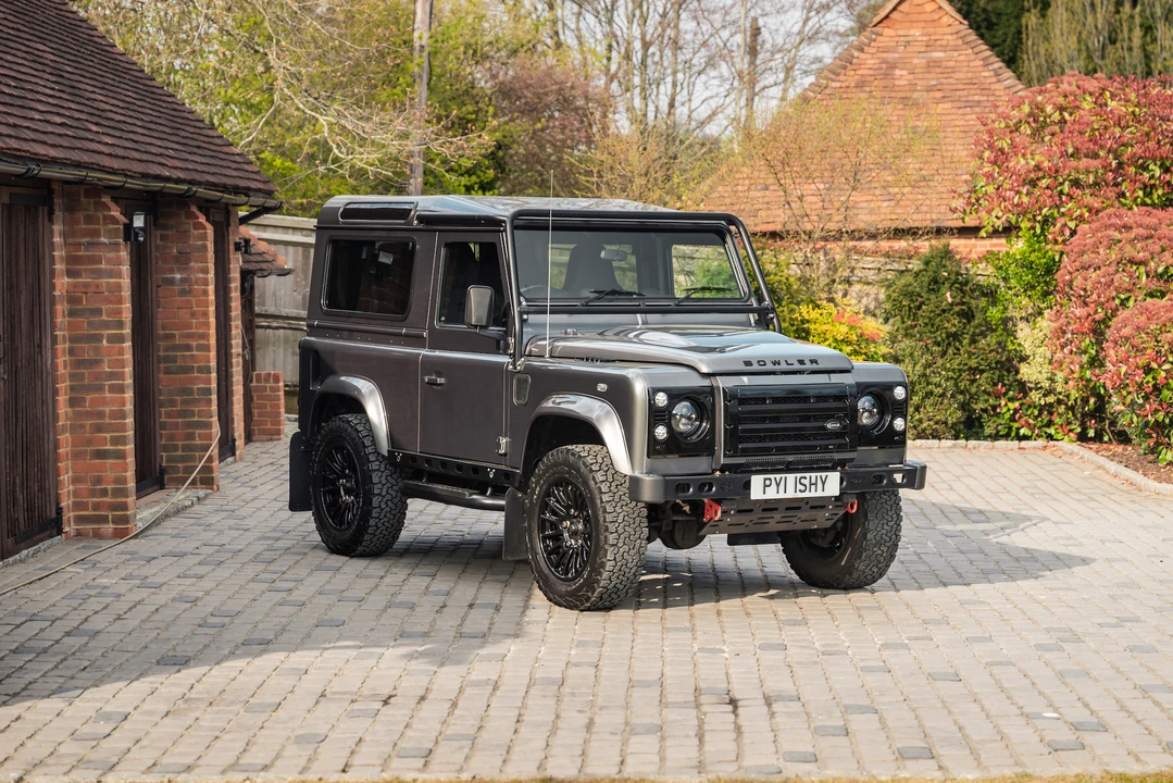 2015 Land Rover Defender 90 - Image 24 of 31
