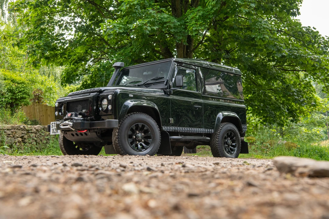 2015 Land Rover Defender 90 - Image 12 of 31