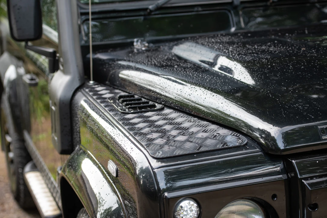 2015 Land Rover Defender 90 - Image 30 of 31