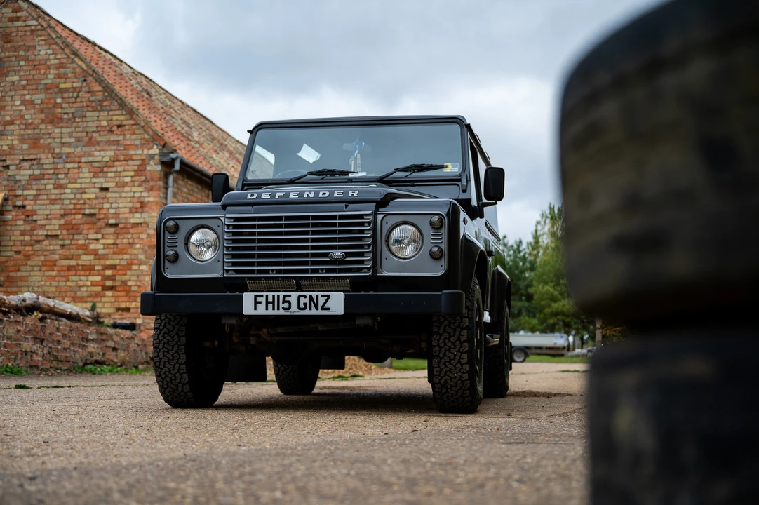 2015 Land Rover Defender 90 - Image 17 of 31