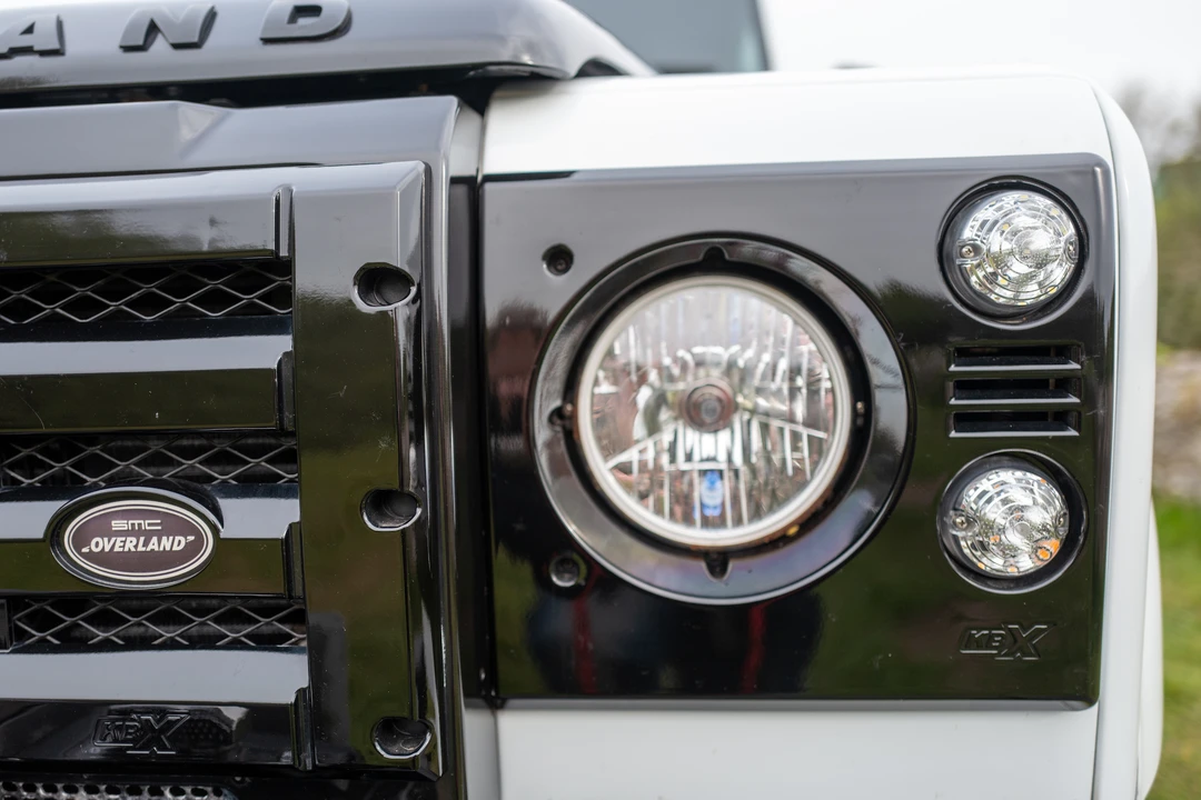 2015 Land Rover Defender 90 - Image 23 of 31