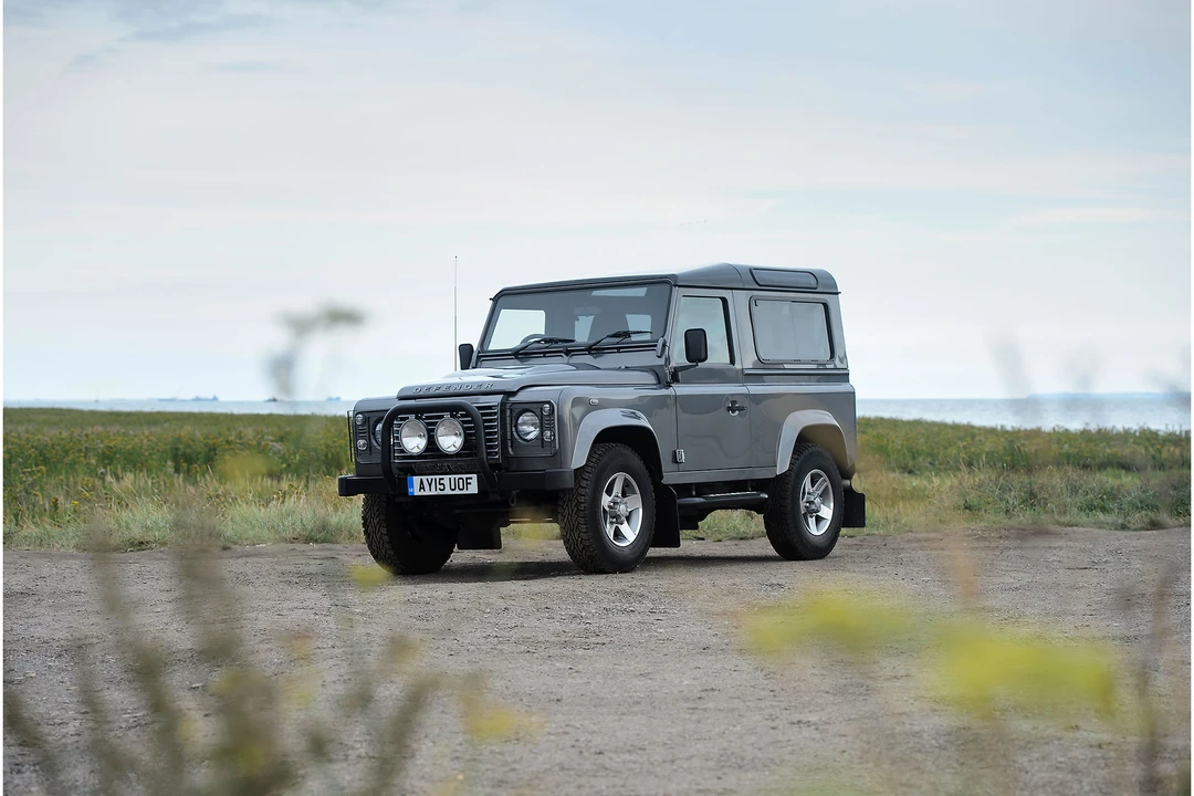 2015 Land Rover Defender 90 - Image 22 of 31