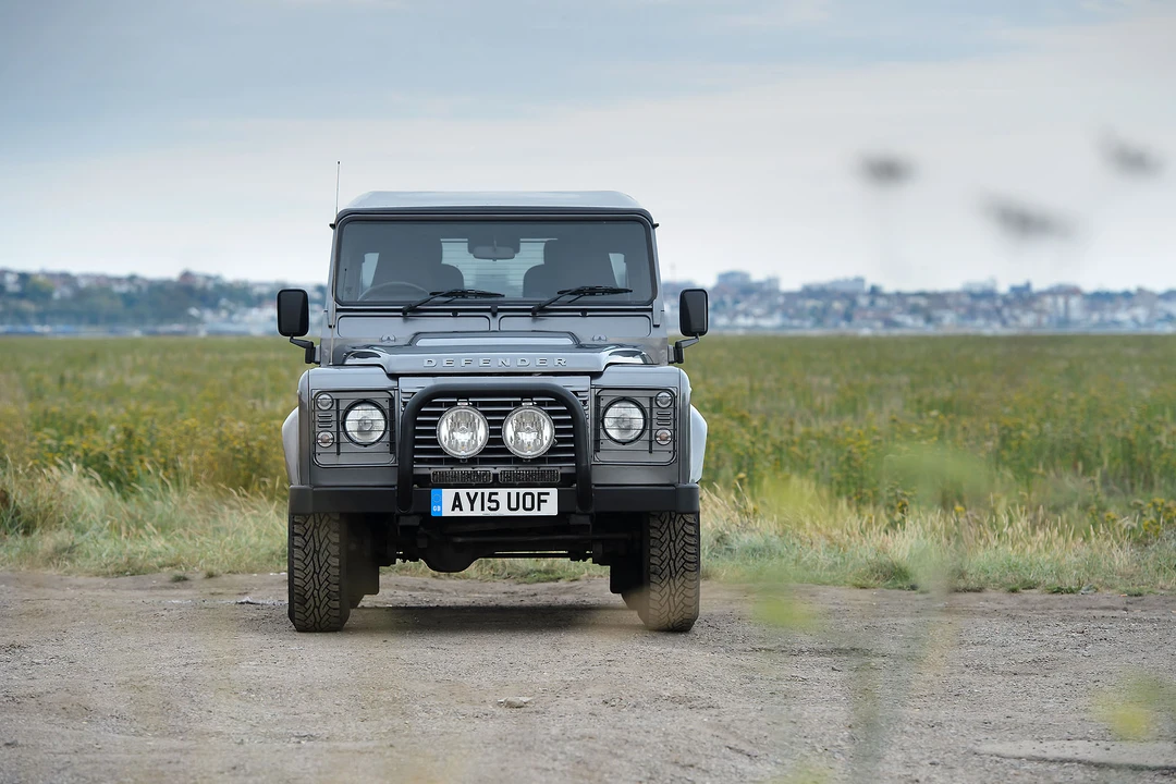 2015 Land Rover Defender 90 - Image 21 of 31