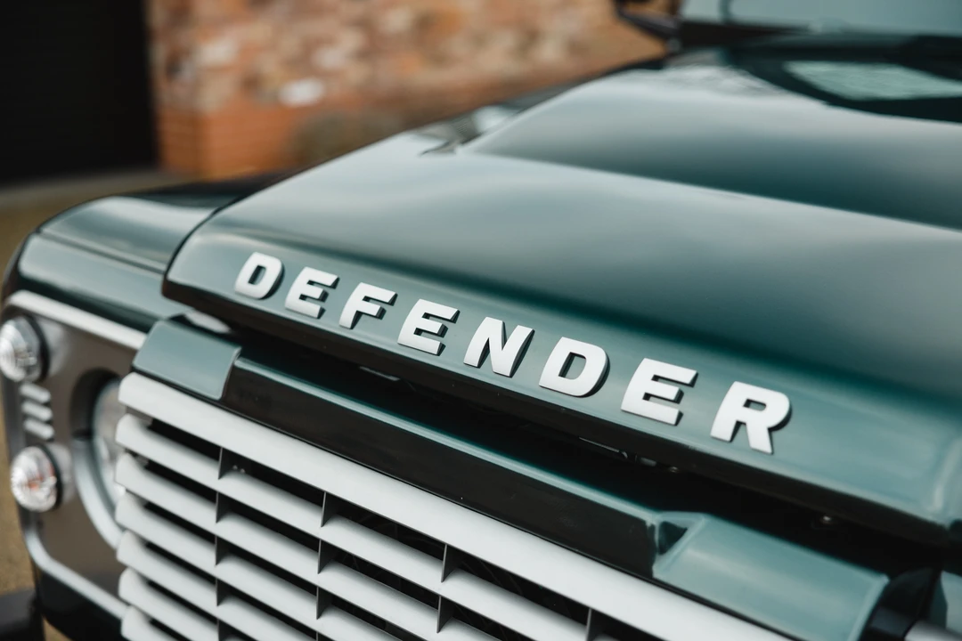 2015 Land Rover Defender 90 - Image 27 of 31