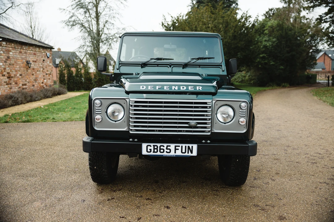 2015 Land Rover Defender 90 - Image 22 of 31