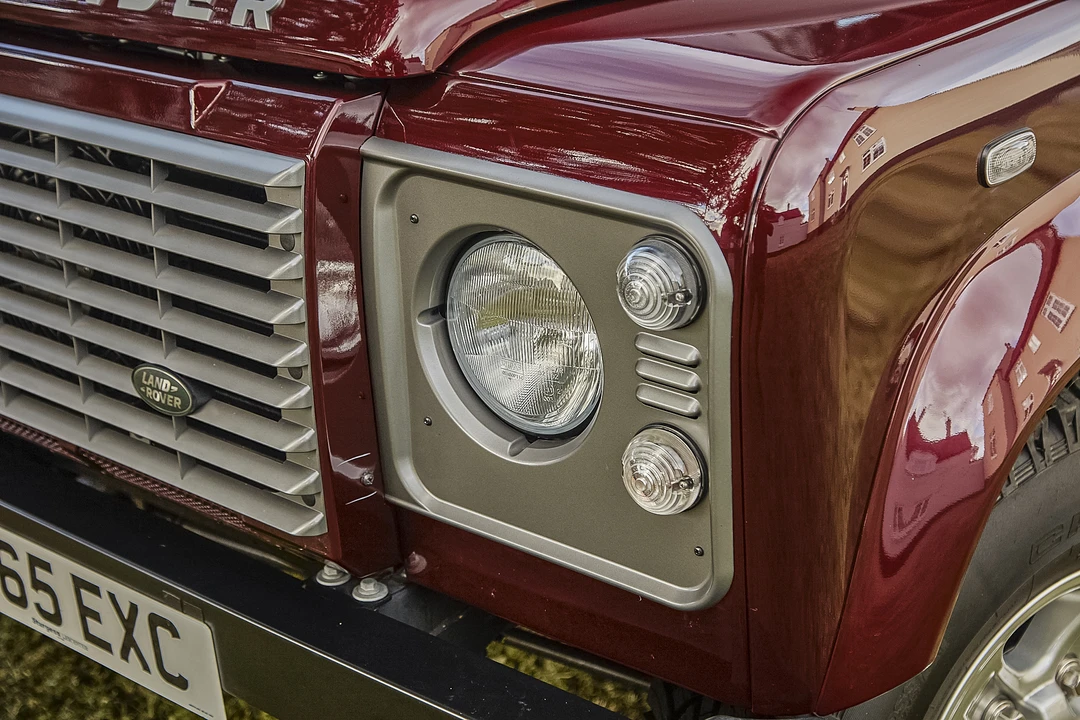 2015 Land Rover Defender 90 - Image 18 of 31