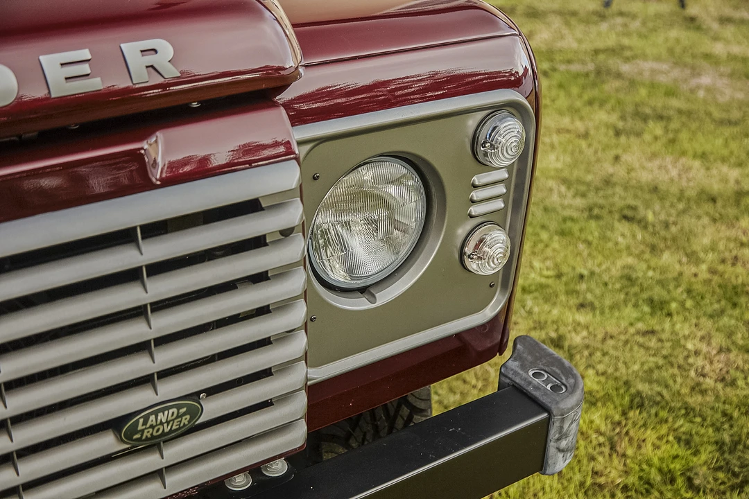 2015 Land Rover Defender 90 - Image 20 of 31