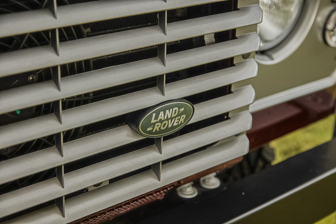 2015 Land Rover Defender 90 - Image 21 of 31
