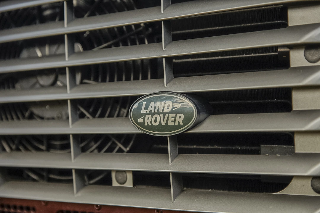 2015 Land Rover Defender 90 - Image 23 of 31