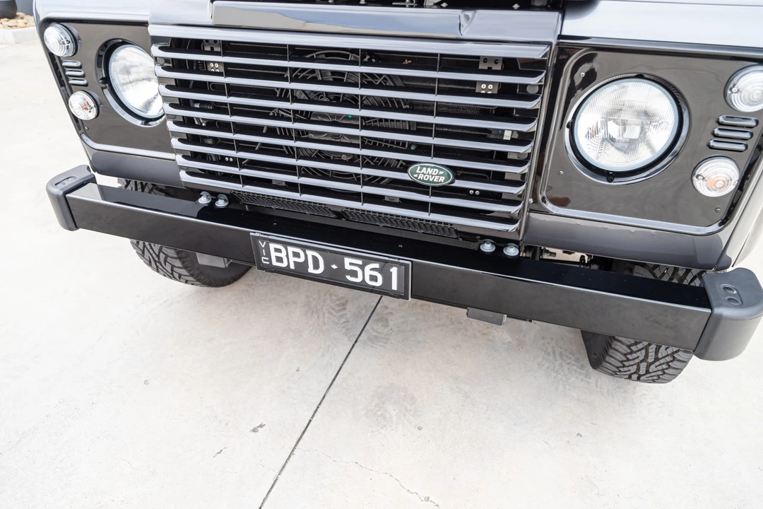 2015 Land Rover Defender 90 - Image 24 of 31
