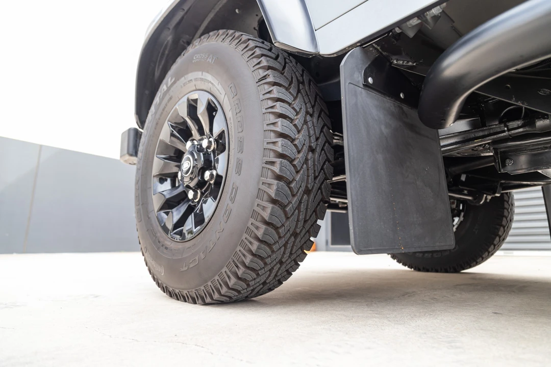 2015 Land Rover Defender 90 - Image 31 of 31