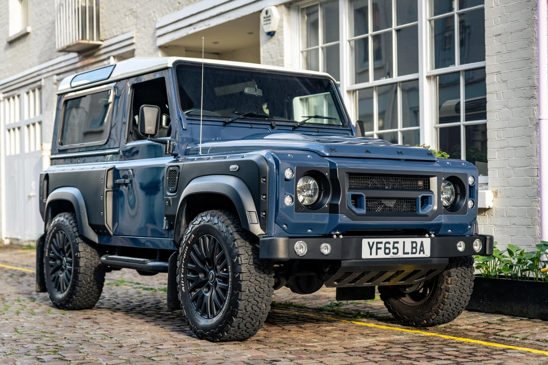 2015 Land Rover Defender 90 - Image 2 of 31