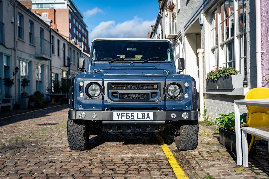 2015 Land Rover Defender 90 - Image 3 of 31
