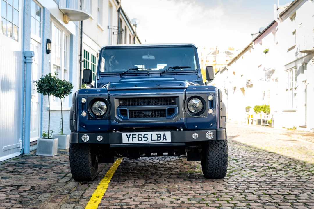 2015 Land Rover Defender 90 - Image 9 of 31