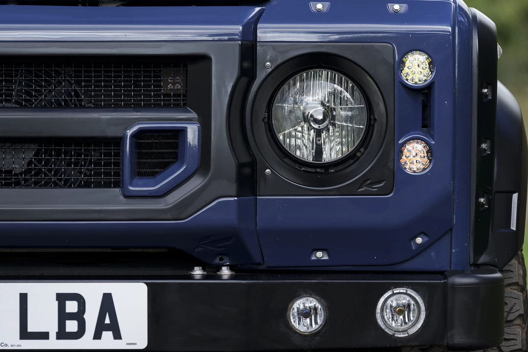 2015 Land Rover Defender 90 - Image 23 of 31