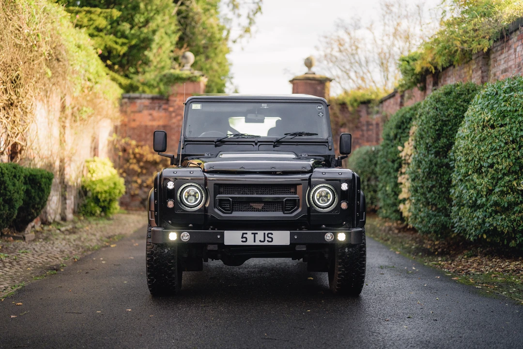 2015 Land Rover Defender 90 - Image 3 of 31