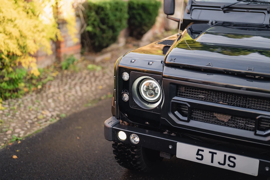 2015 Land Rover Defender 90 - Image 22 of 31