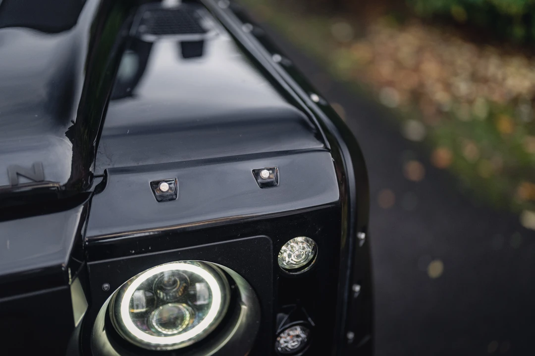 2015 Land Rover Defender 90 - Image 25 of 31