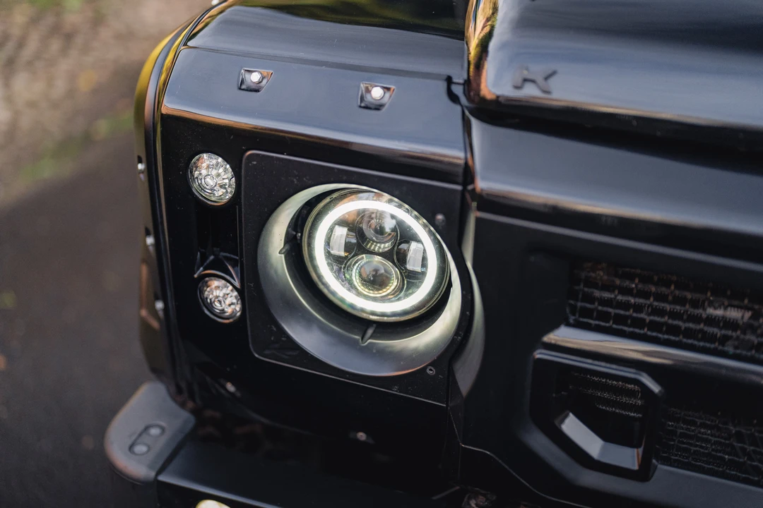 2015 Land Rover Defender 90 - Image 26 of 31