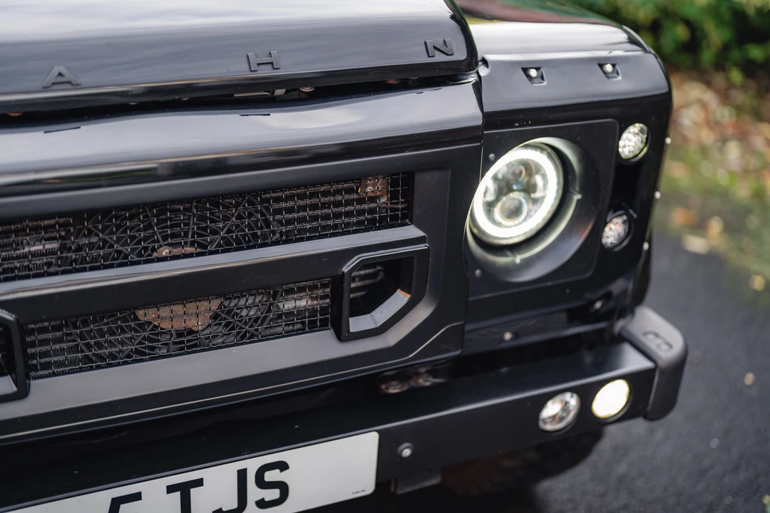 2015 Land Rover Defender 90 - Image 29 of 31