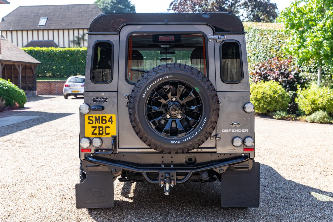 2015 Land Rover Defender 90 - Image 7 of 31